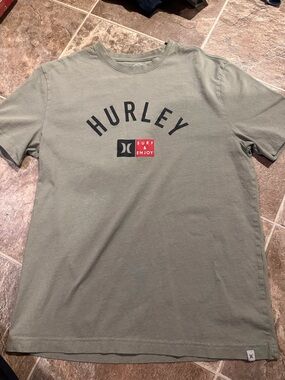 Hurley men’s tee shirt
